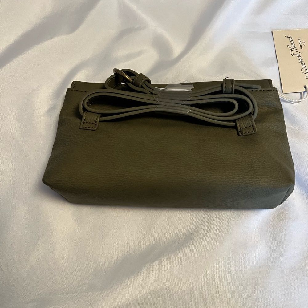 Universal Thread Crossbody  - Picture 3 of 3